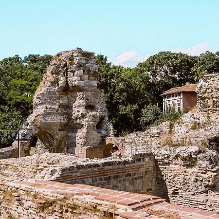 Отель Acropolis