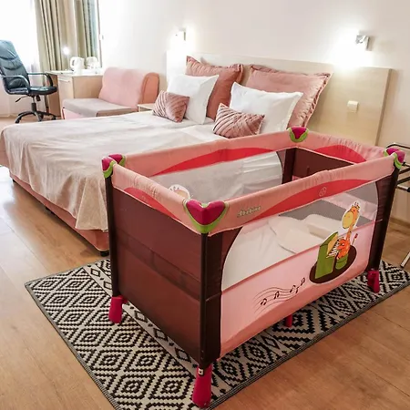 Hotel Acropolis 2*